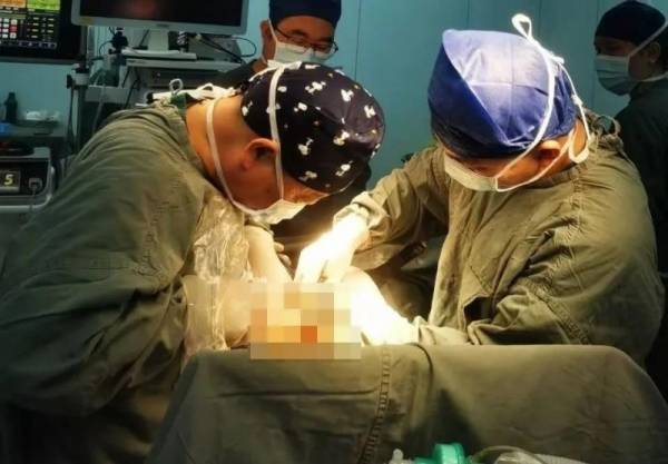  树兰医疗专家保肛手术，为低位直肠癌患者带来福音